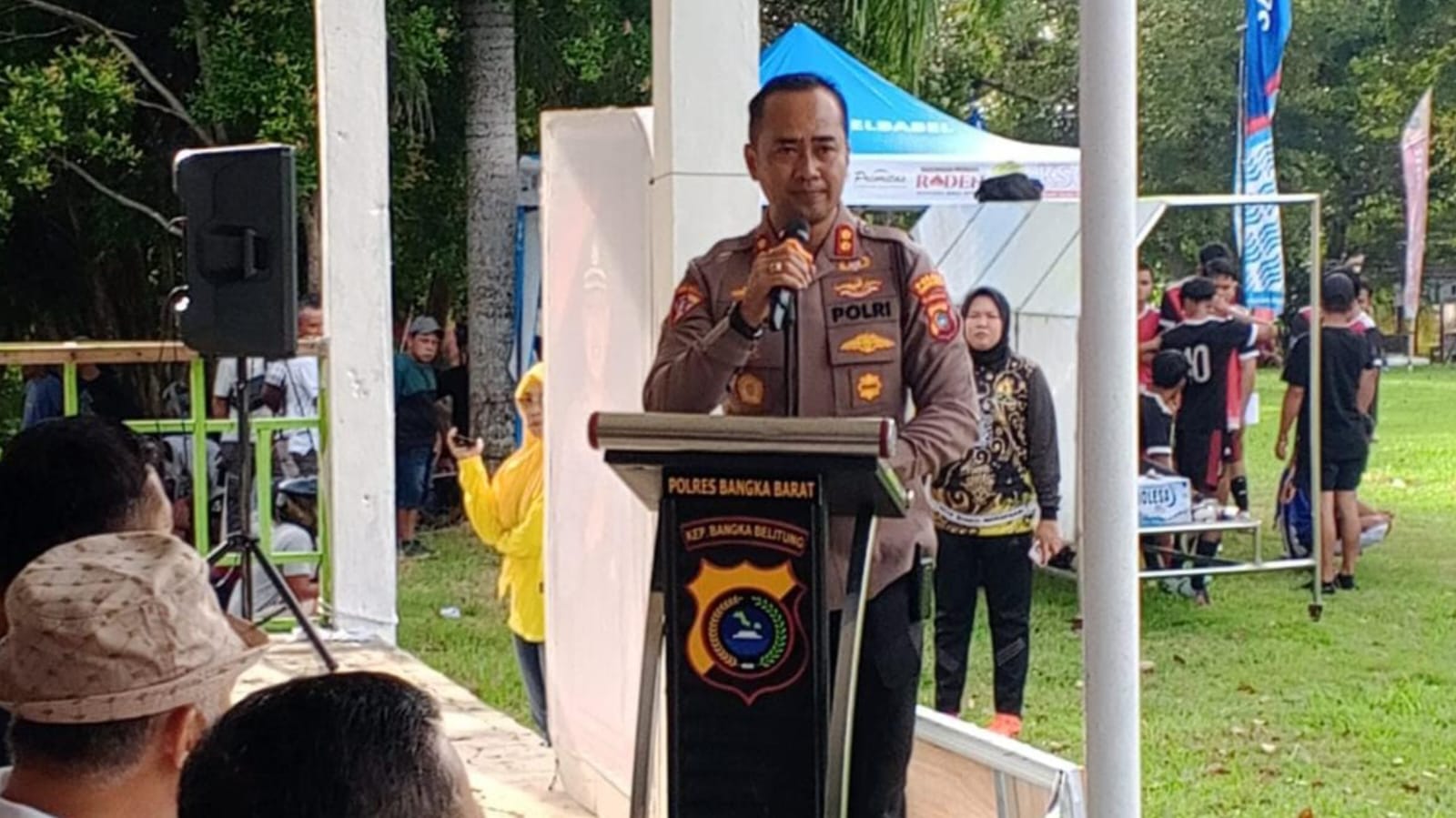 Bhayangkara Cup 2025 Resmi Kick Off di Mentok, Stadion Dipadati Ribuan Warga