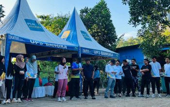 Dukung Ekowisata, PLN Babel dan Edubina Gelar Aksi Bersih-bersih di Bukit Pinteir