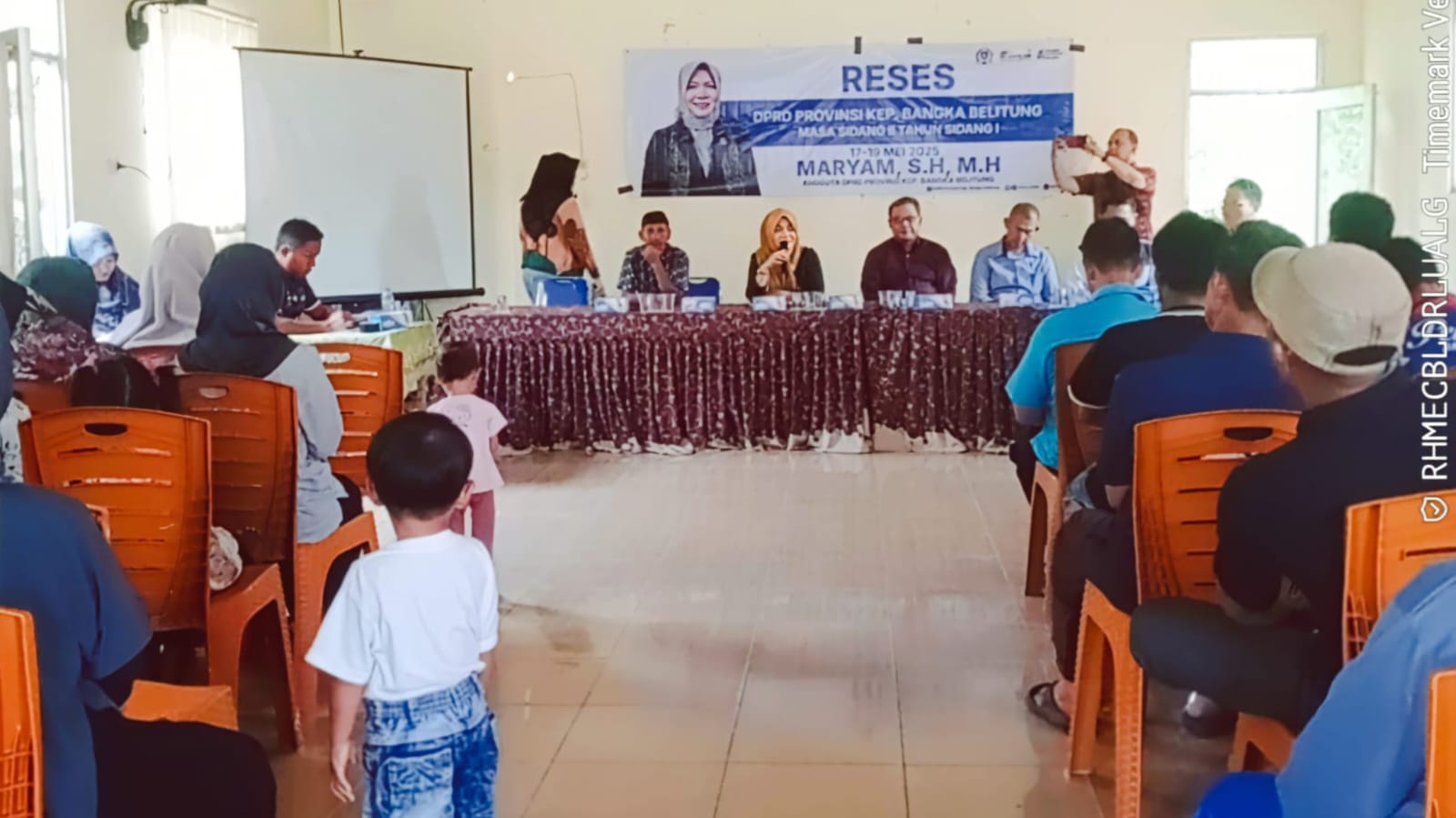 Warga Desa Jade Bahrin Titip Aspirasi Pendidikan dan Lapangan Kerja ke Maryam