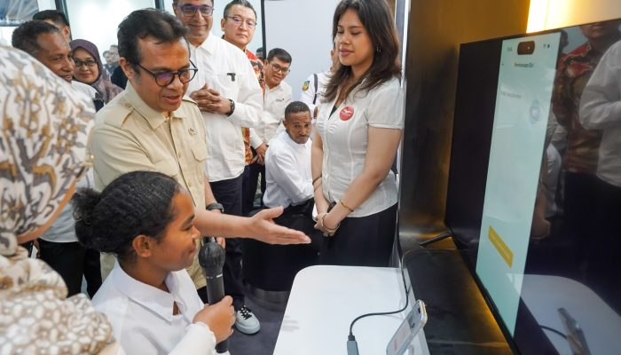 Perluas Akses AI, Indosat Resmikan AI Experience Center di Jayapura