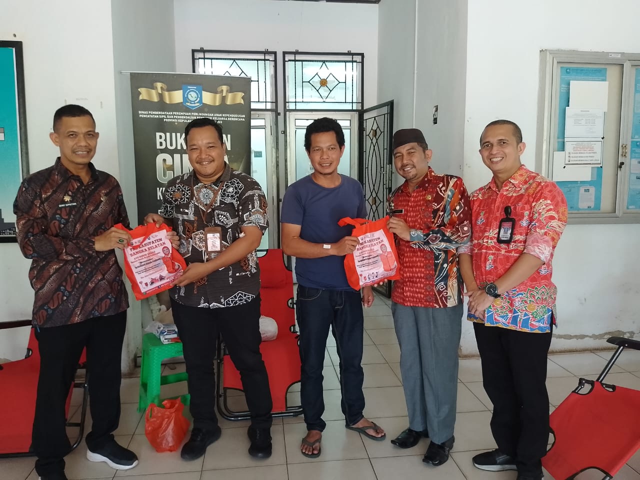 PMI Basel Gandeng Disdukcapil dan DSPPPA Gelar Donor Darah Sukarela