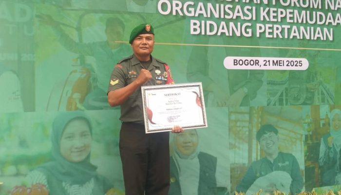 Babinsa Serka Irfan Diganjar Penghargaan dari Kementan RI
