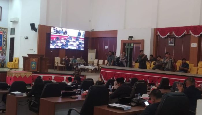 Mangkirnya Gubernur Babel Tak Halangi DPRD Sampaikan Aspirasi Rakyat