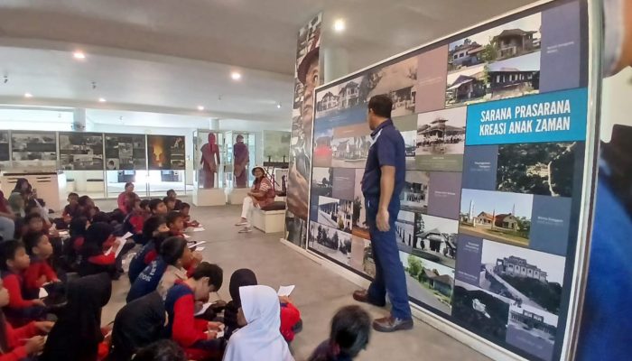 Kunjungi Museum Timah Indonesia, Siswa SDN 4 Mentok Pelajari Sejarah dan Kearifan Lokal