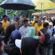 Hidayat Arsani Jalan Pagi Bareng Warga di Pasir Padi Beach Festival 2025