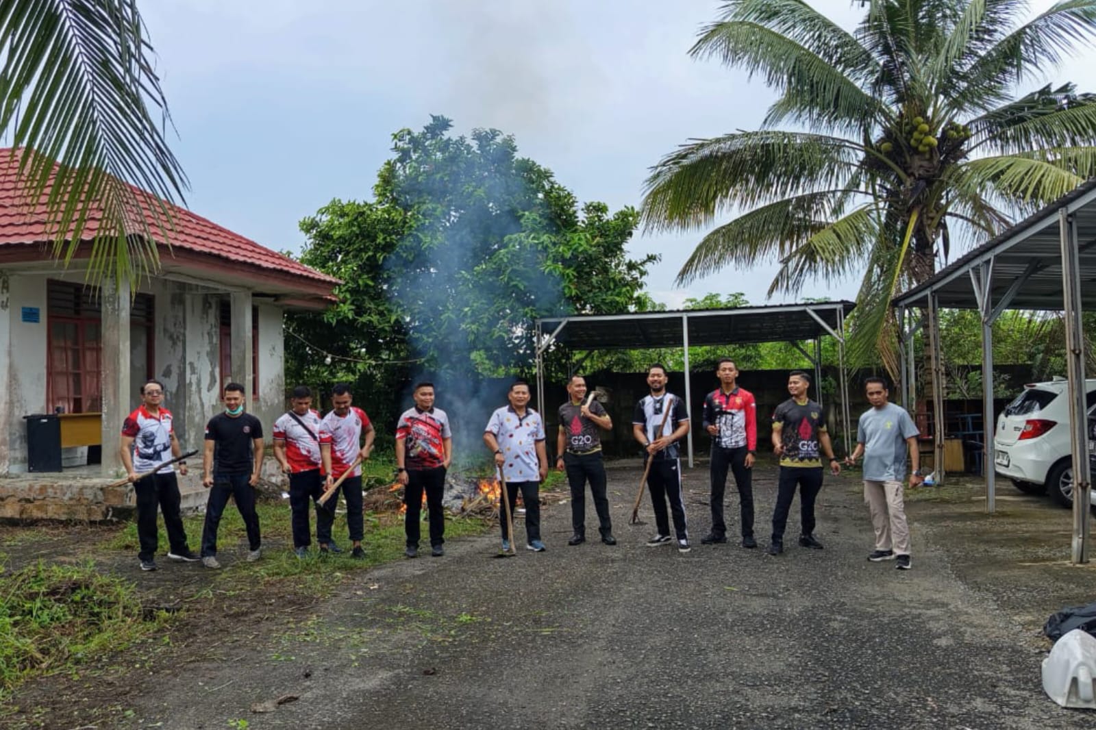 Pegawai Lapas Narkotika Pangkalpinang Kompak Bersih-bersih Rumah Dinas, Ini Tujuannya