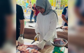 PLN Babel Salurkan 1.000 Paket Daging Kurban ke Komunitas Rentan