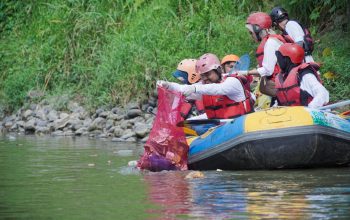 PLN Gelar Aksi Serentak Bersih-Bersih Sampah, 56 Lokasi Disisir