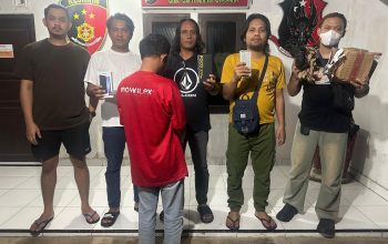Mantan Pegawai JNE Curi Puluhan Ponsel dengan Modus Tukar Isi Paket, Rugi Rp311,5 Juta