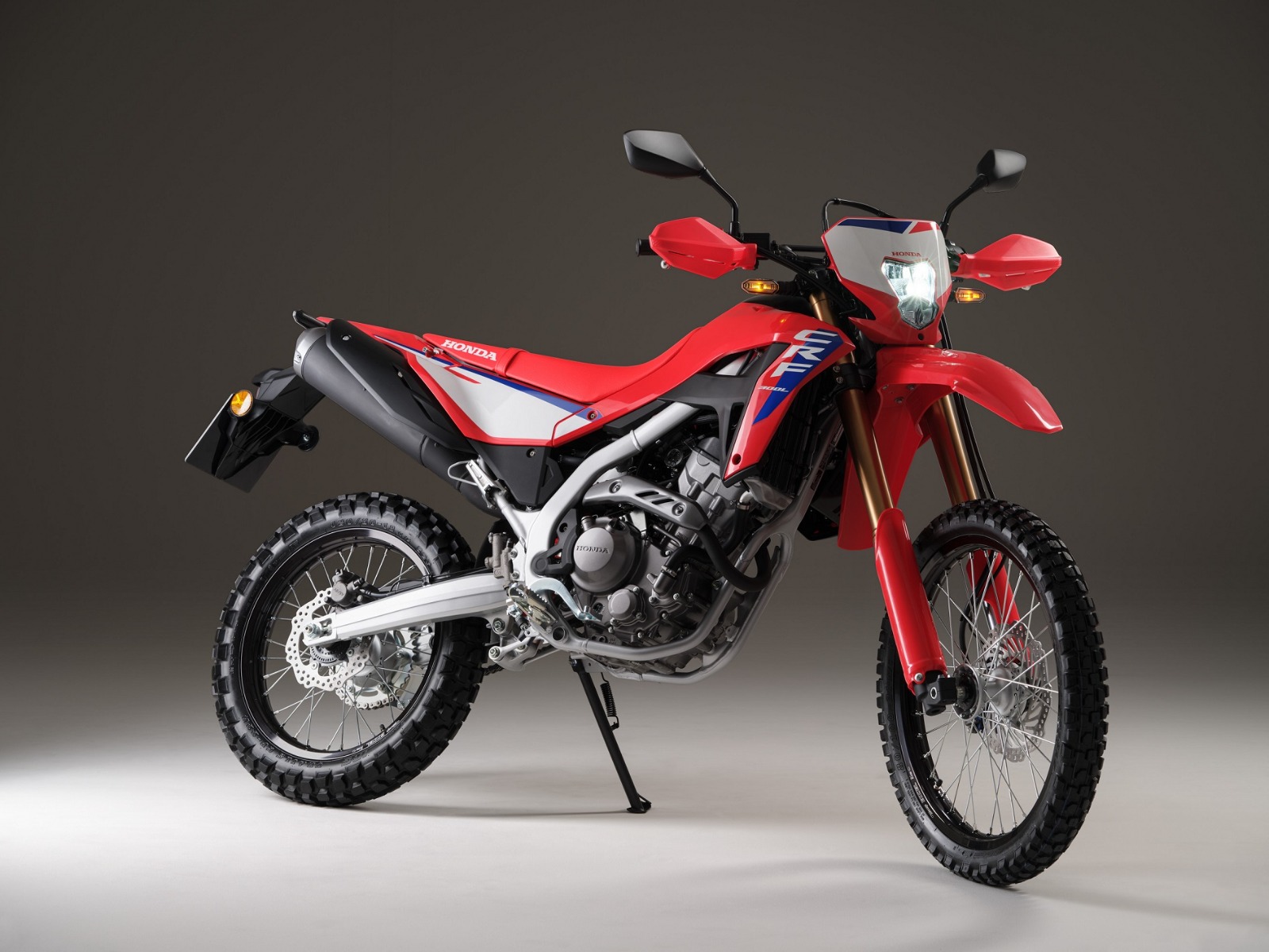 AHM Luncurkan CRF250 Series, Siap Taklukkan Medan On-Off Road