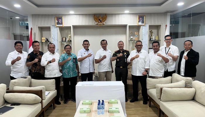 Berantas Pengiriman Timah Ilegal, Kejari Belitung Gandeng PT Timah dan KSOP Teken Pakta Integritas