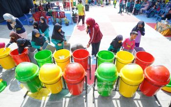 Dukung SDN 1 Pemali Jadi Sekolah Adiwiyata Mandiri, PT Timah Serahkan Tempat Sampah dan Bibit Hidroponik