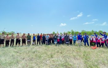 Jaga Ekosistem Pesisir, PT Timah Bersama HNSI Bangka Tanam Ribuan Mangrove di Nelayan II Sungailiat 