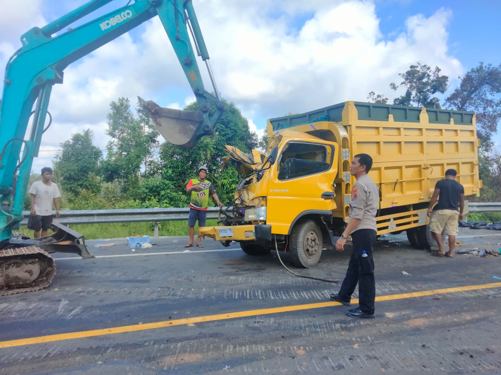 Tiga Truk Tabrakan Beruntun di Desa Bikang, 1 Tewas di Tempat, 4 Luka-Luka