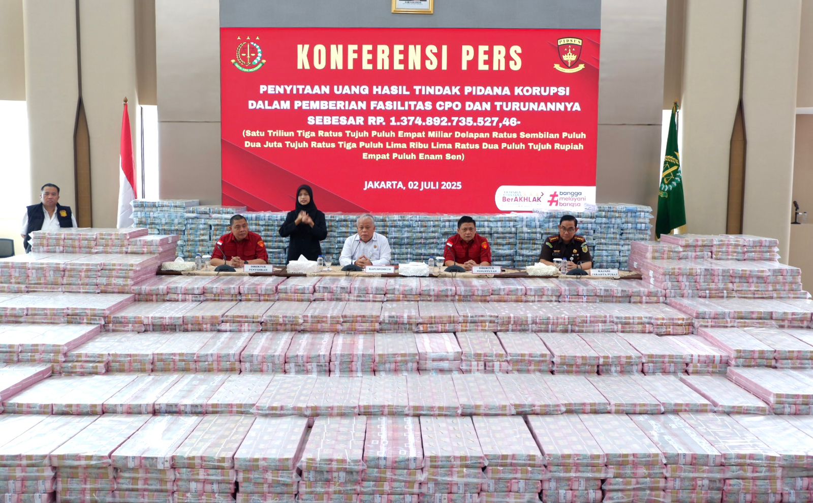 Kejagung Sita Uang Rp1,3 Triliun dari 12 Perusahaan Sawit Terkait Kasus Korupsi Ekspor CPO