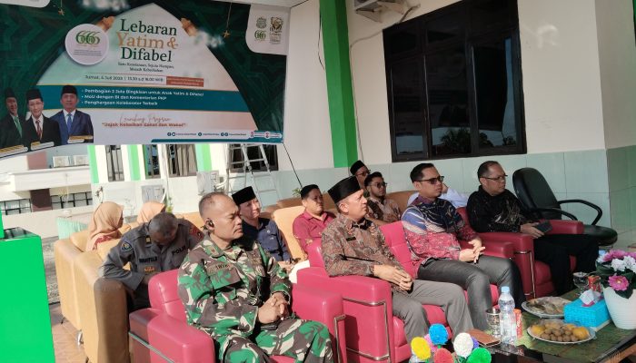 Mayor Nawawi Hadiri Lebaran Yatim dan Difabel di Bangka Barat