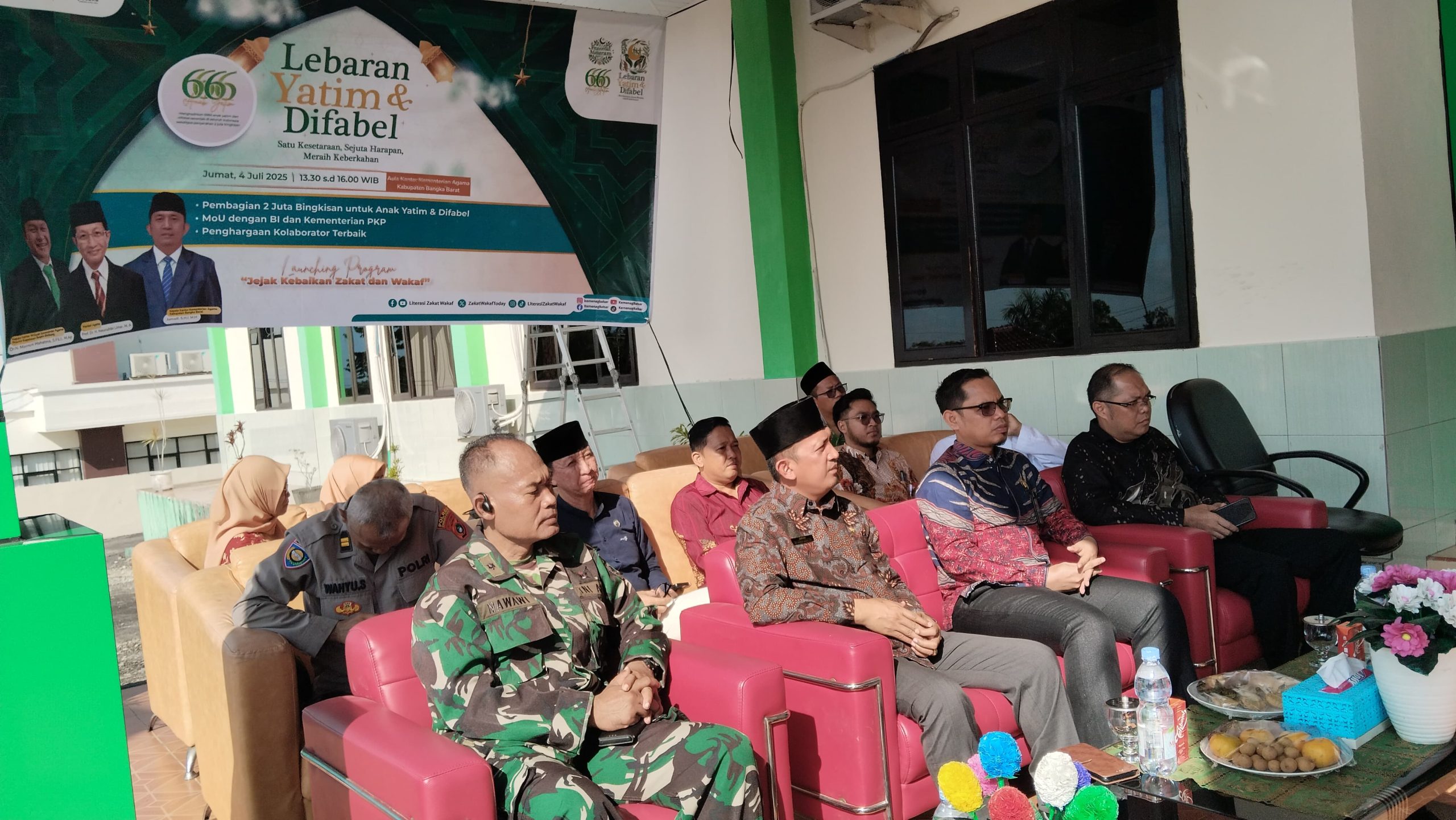 Mayor Nawawi Hadiri Lebaran Yatim dan Difabel di Bangka Barat