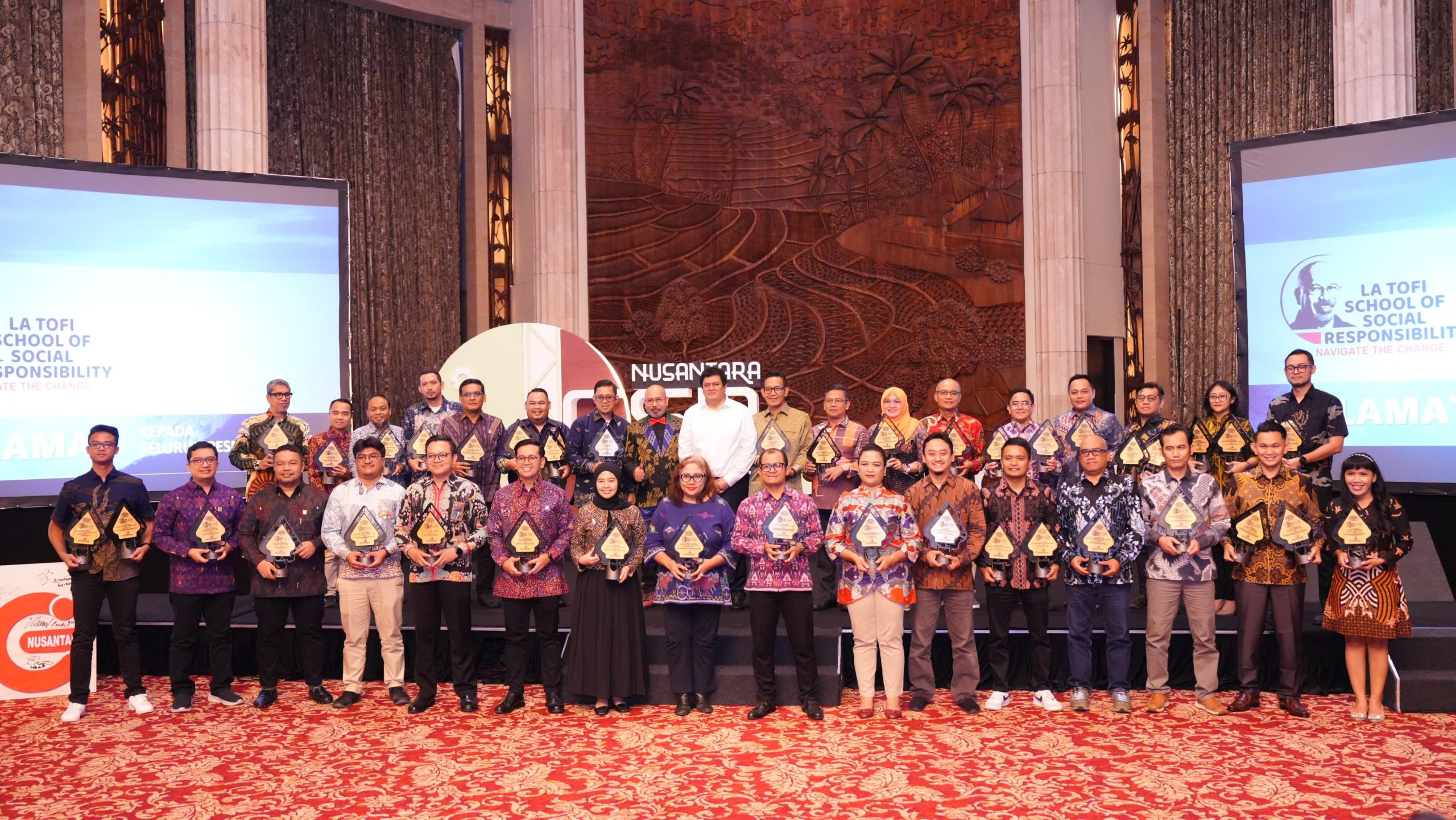 Raih 43 Penghargaan, Program TJSL PLN Diganjar Pengakuan Tertinggi di CSR Awards 2025