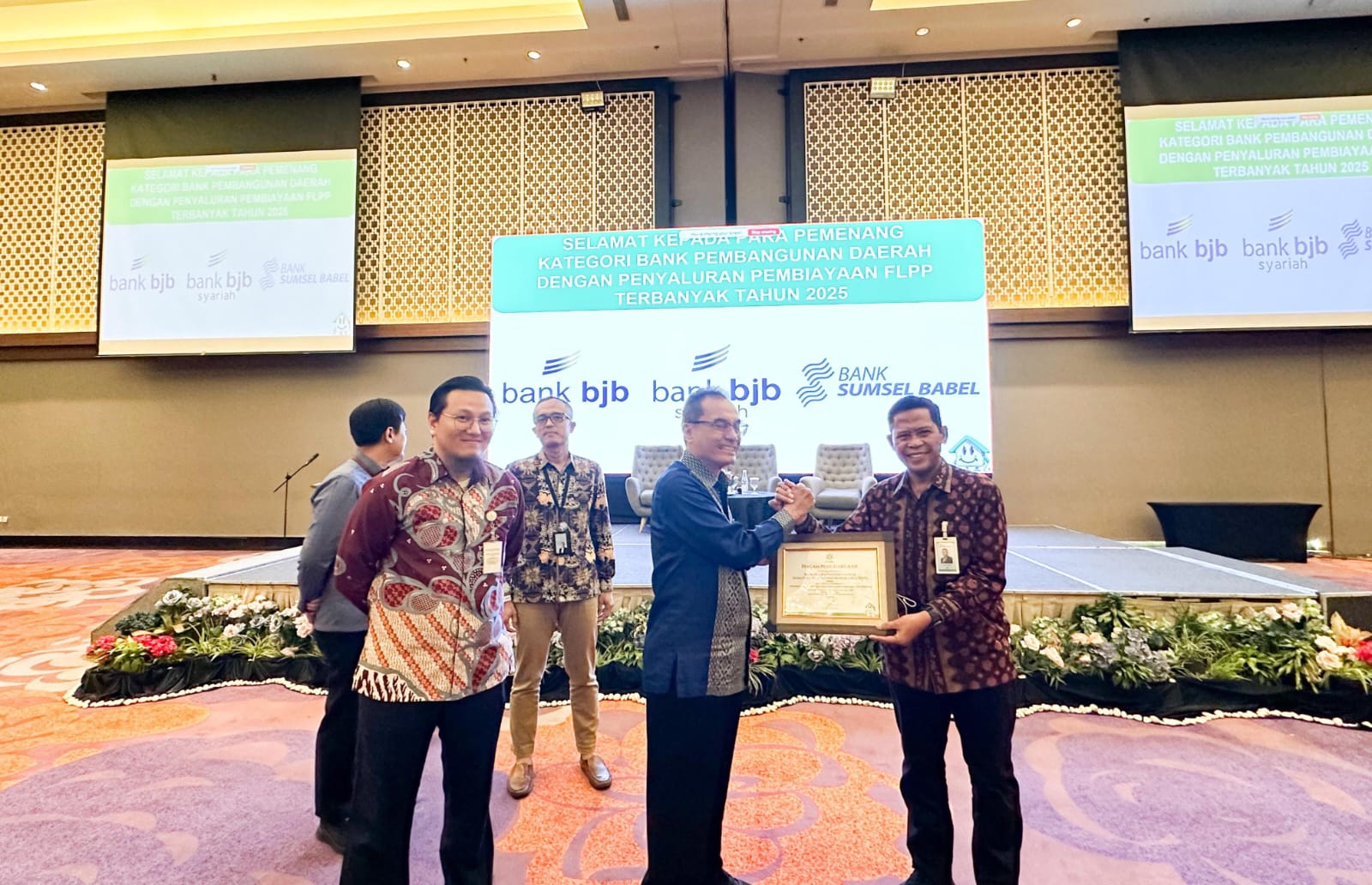 Bank Sumsel Babel Raih Dua Penghargaan Nasional dari Tapera
