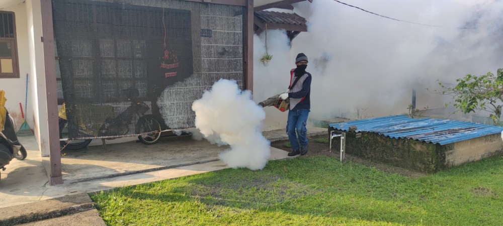 Cegah DBD, PT Timah Lakukan Fogging di Permukiman dan Sekolah di Kundur Barat