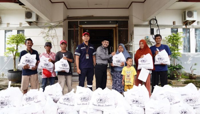 ​PT Timah Salurkan 100 Paket Sembako untuk Tekan Stunting di Bangka Selatan