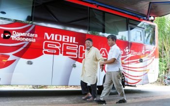 Ratusan Warga Kebintik Serbu Layanan Mobil Sehat PT Timah