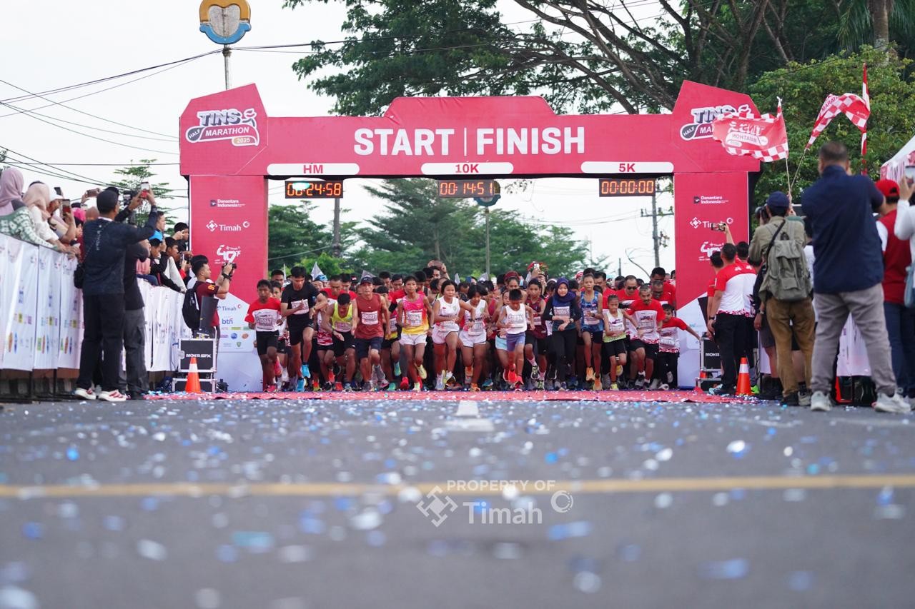 Sportif dan Meriah, Ribuan Peserta Ikut TINS Half Marathon 2025