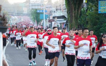 Semarak TINS Half Marathon 2025, Ajang Gelorakan Hidup Sehat Hingga Gerakkan Ekonomi Masyarakat