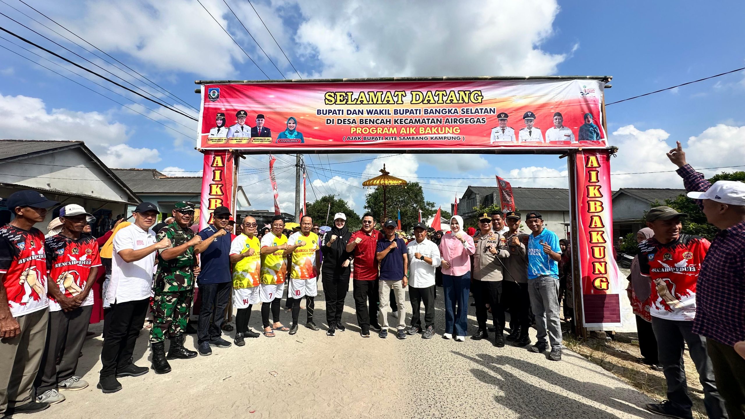 Warga Desa Bencah Antusias Sambut Riza-Debby dalam Program Aik Bakung