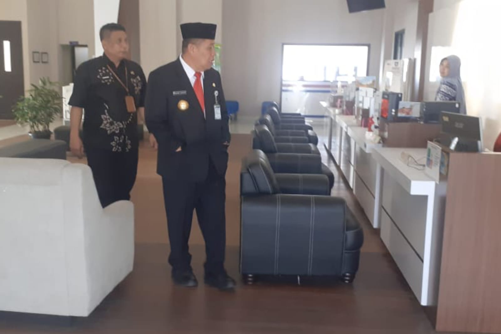 Hidayat Arsani Sidak Kantor Pelayanan DPMPTSP Babel, Ini Pesannya untuk ASN