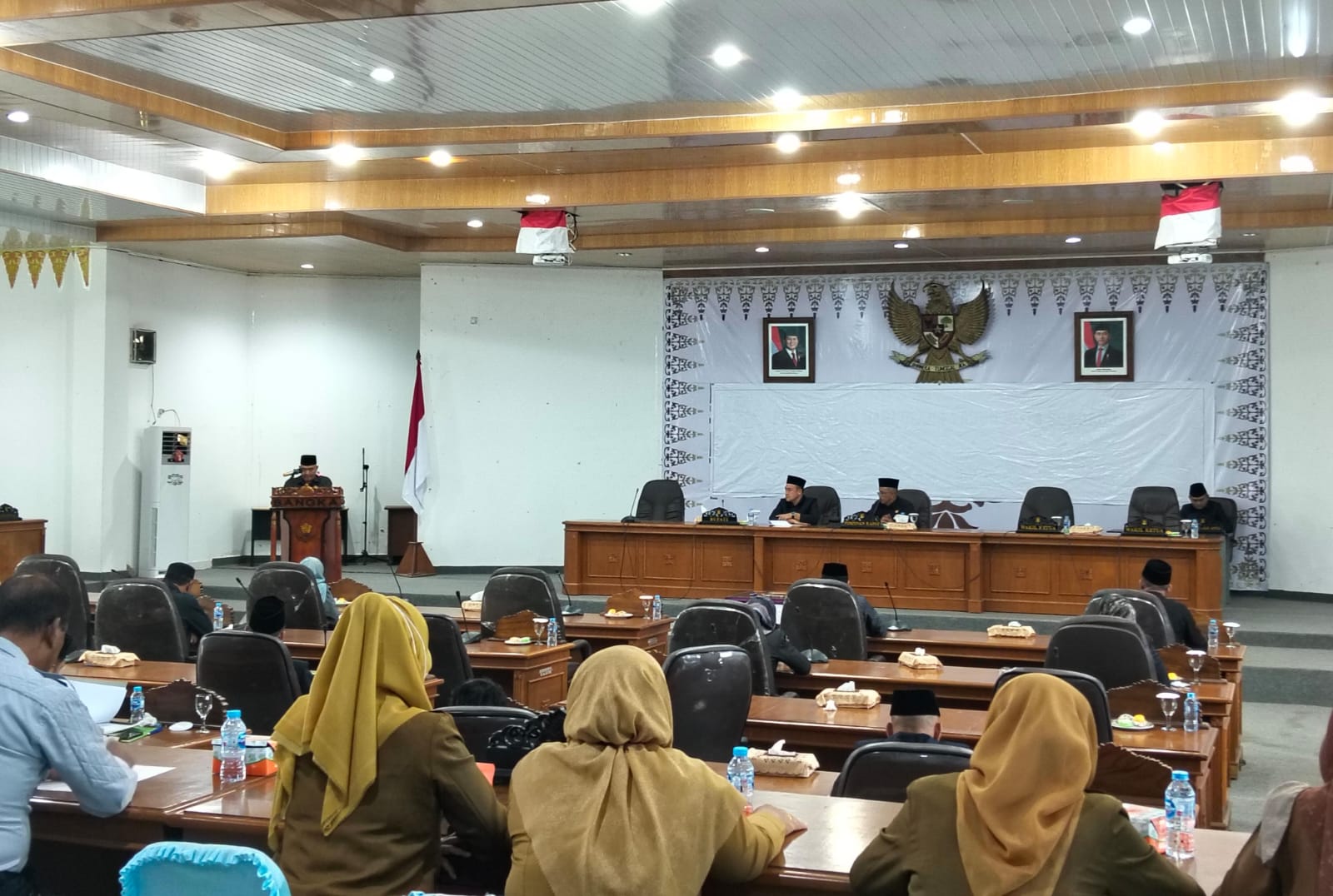 Paripurna DPRD Bangka: Dua Perda Disahkan, Raperda Baru Mulai Dibahas