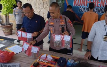 Rilis Kasus Narkoba, Polres Bangka Barat Amankan 3 Tersangka dan Ratusan Gram Sabu