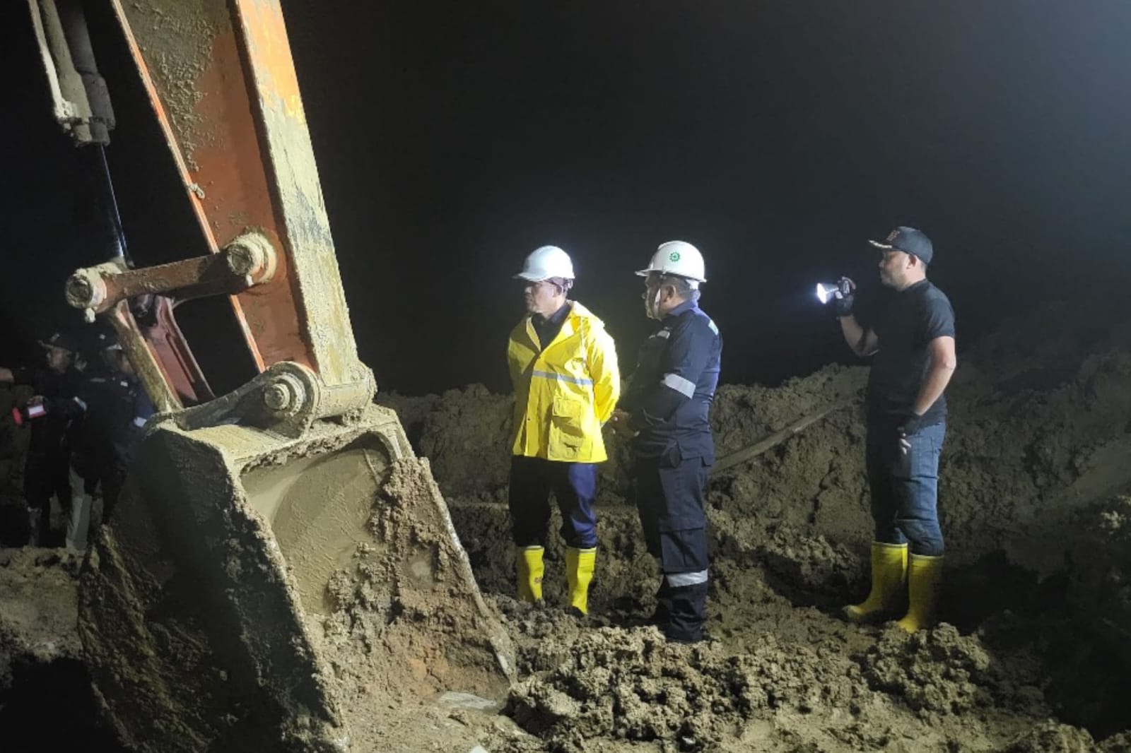 Pasca Kecelakaan Tambang, PT Timah Dampingi Proses Evakuasi hingga Beri Dukungan Moril Bagi Keluarga Korban