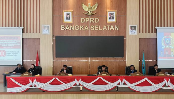 Bupati dan Wakil Bupati Bersama DPRD Basel Ikuti Pidato Kenegaraan HUT ke-80 RI