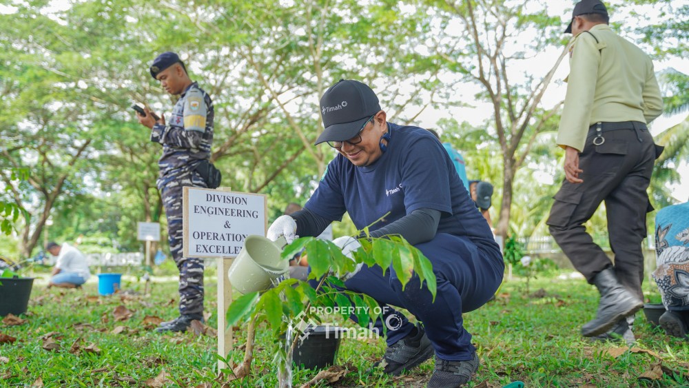 PT Timah Hijaukan Negeri Lewat Program 1000 Pohon