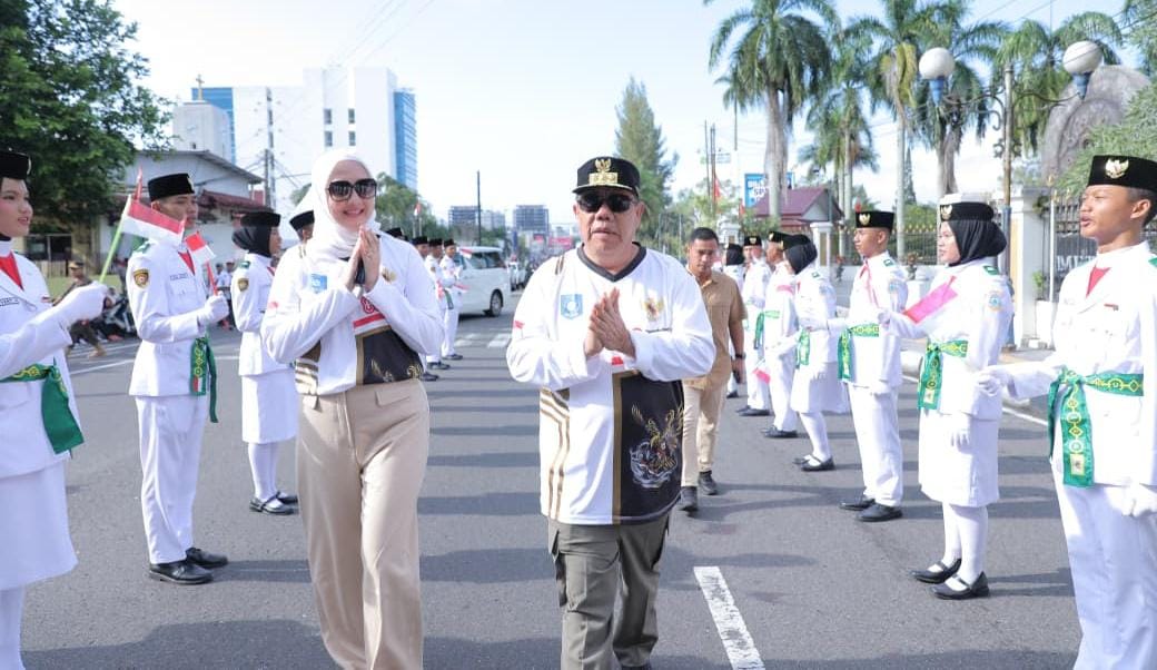 Gubernur Babel Buka Pawai Karnaval Hari Pertama HUT RI-80 