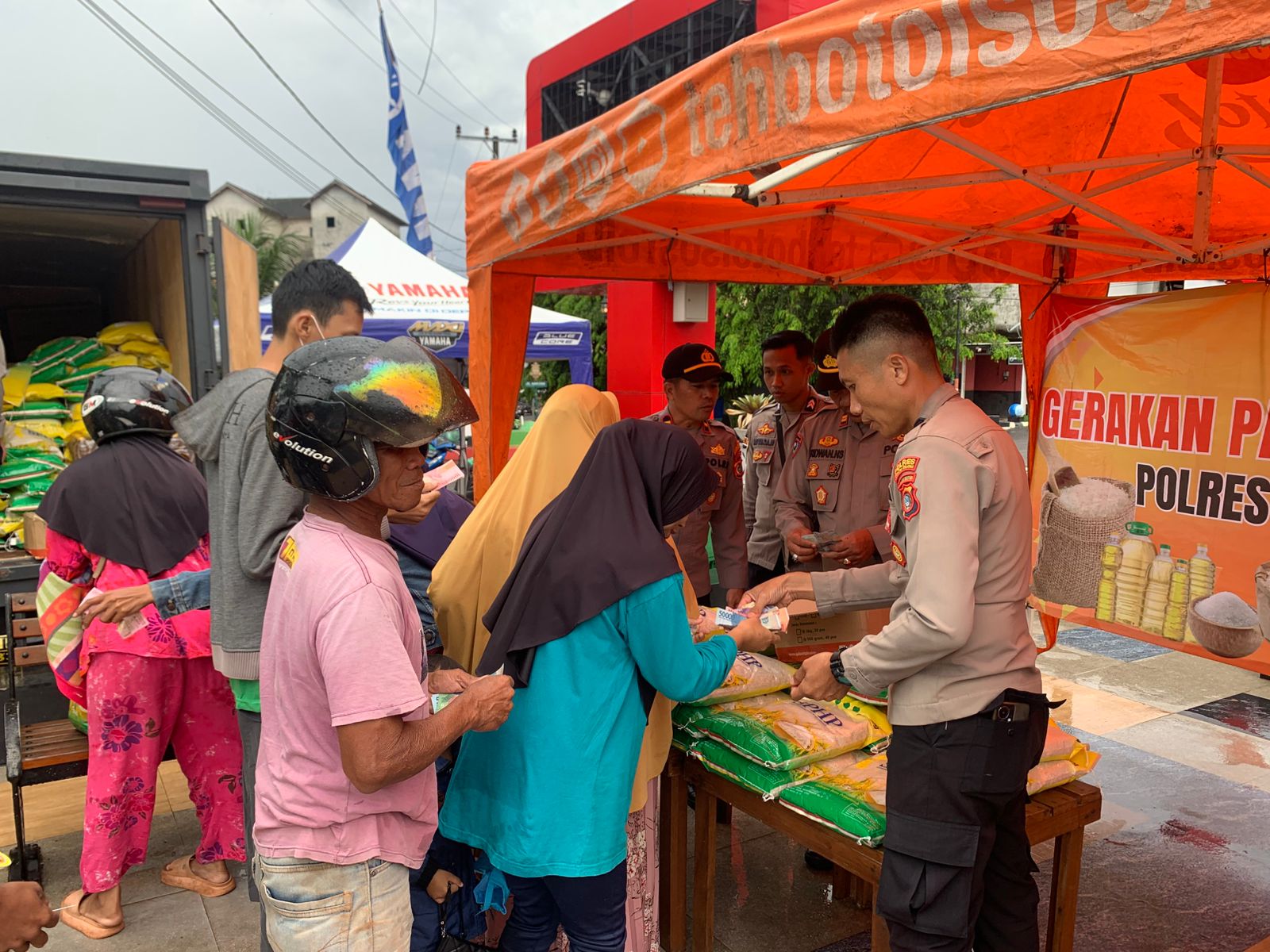 Polres Bangka Selatan Gelar Pangan Murah, Tekan Inflasi dan Bantu Masyarakat