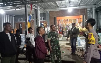 Patroli Malam Babinsa Koramil 432-02 Payung, Warga Diajak Aktif Jaga Kamtibmas