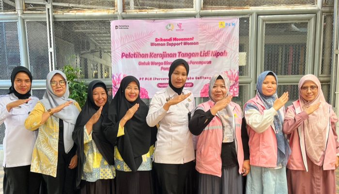 Srikandi PLN Babel Latih Warga Binaan Lapas Perempuan Kerajinan Lidi Nipah