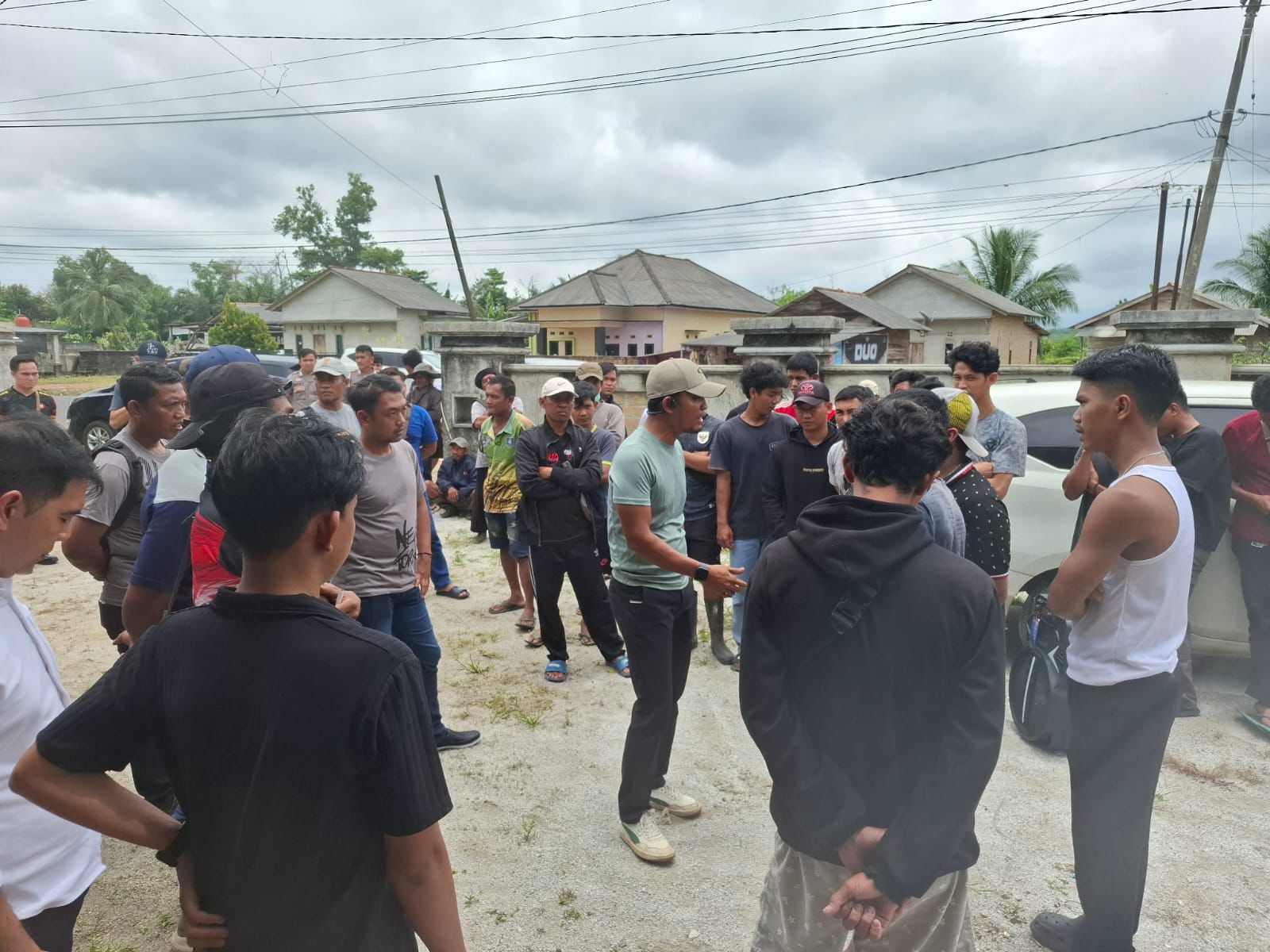 Warga Bencah Protes Keberadaan Satgas Timah, Dansatgas: Tak Ada Niat Sakiti Warga, Besok Rapat dengan Gubernur