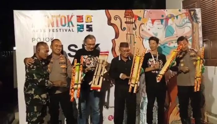 Mengali Makna Seni, Budaya, dan Taruhan Masa Depan Mentok