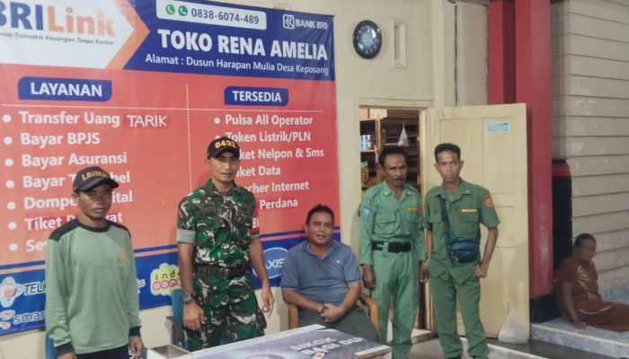 Babinsa Toboali Gandeng Linmas Keposang Gelar Patroli Malam, Sasar Pemukiman dan Titik Keramaian
