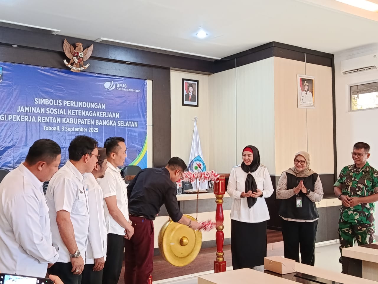Wakil Bupati Basel Launching Program Perlindungan Sosial untuk Pekerja Rentan