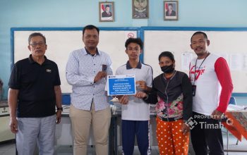 PT Timah Dukung Pelajar SMA di Pangkalpinang Lewat Beasiswa Pendidikan