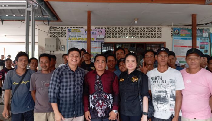 Tak Terima Lahan Turunan Keluarga Diklaim Desa, Warga Pergam Gruduk Kantor Desa