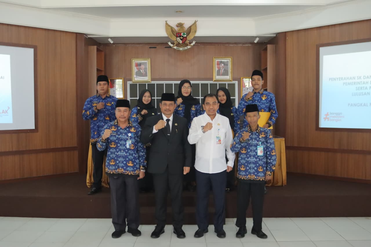 Resmi Dilantik, 12 PPPK Tahap II dan 5 CPNS IPDN Diminta Bekerja Profesional dan BerAKHLAK