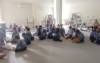 Dari Perpustakaan untuk Negeri, Mahasiswa UBB Sulut Semangat Literasi di Bangka Barat
