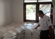 Pemkot Pangkalpinang Salurkan Beras Cadangan Pangan untuk Ringankan Beban Warga di Kecamatan Gabek