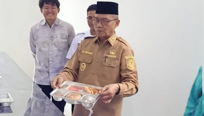 Wabup Bangka Barat Soroti Menu Hamburger dalam Program MBG