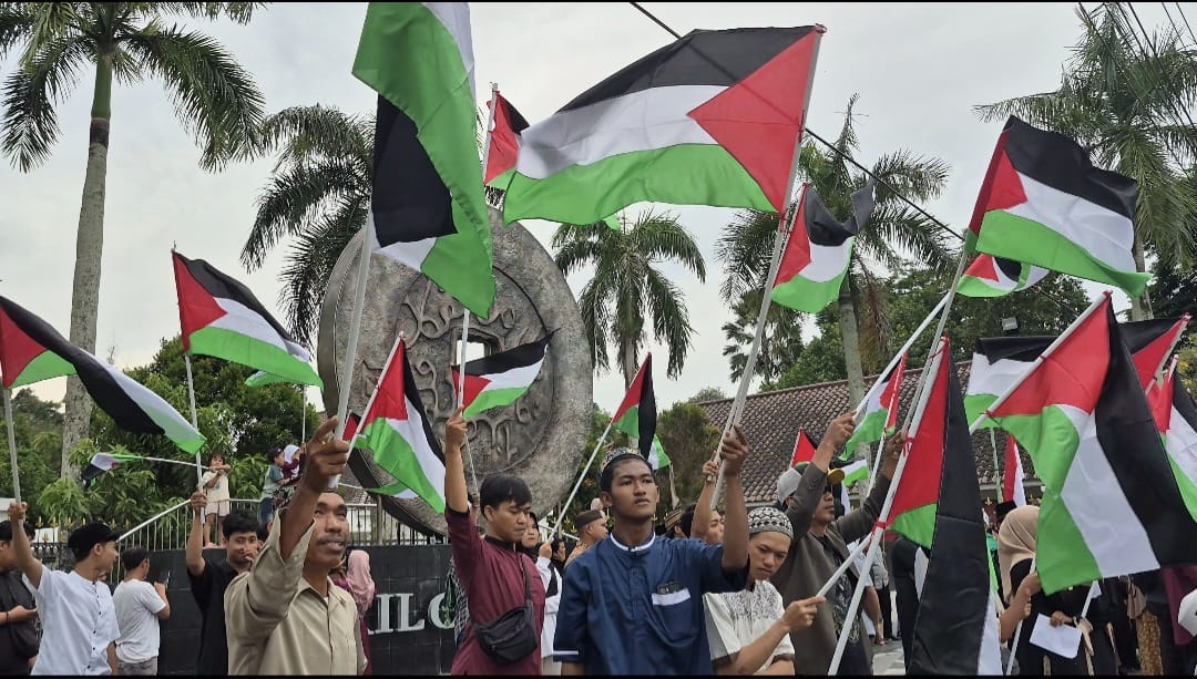Free..Free Palestine! Gema Suara Ratusan Warga Babel di Titik Nol Pangkalpinang